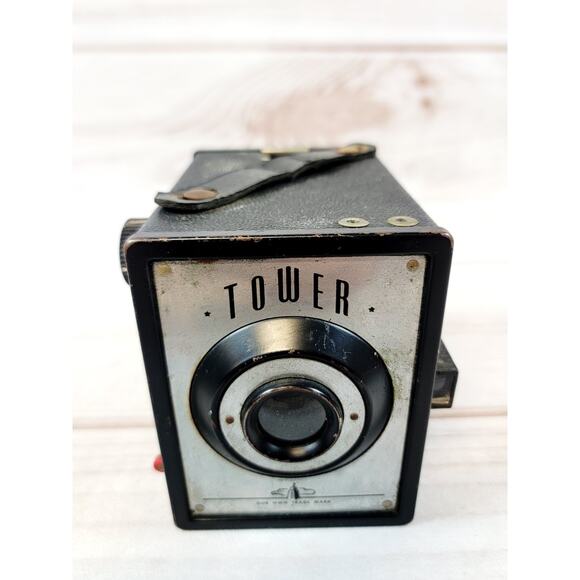Vintage 1950s Tower 120 B2 Film Camera Flash Kit W/ Bulbs - Picture 3 of 16
